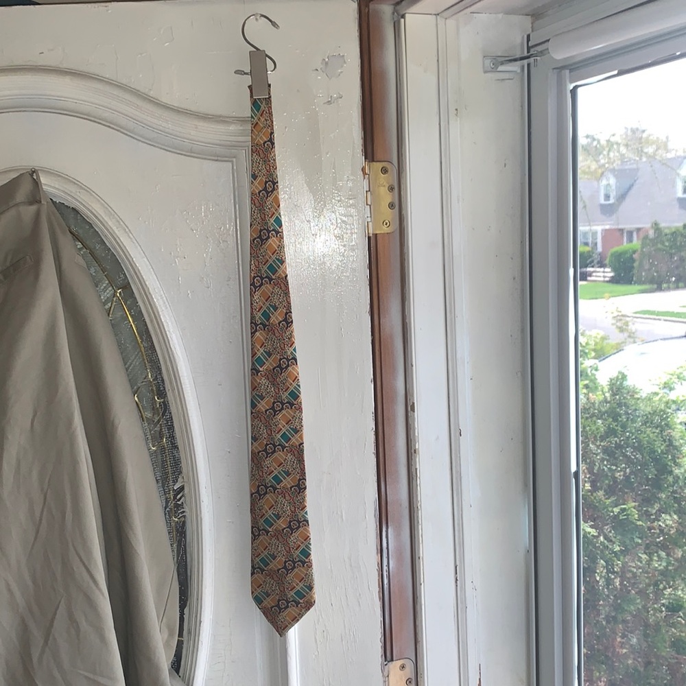 LANVIN PARIS 100% Silk tie. PREOWNED